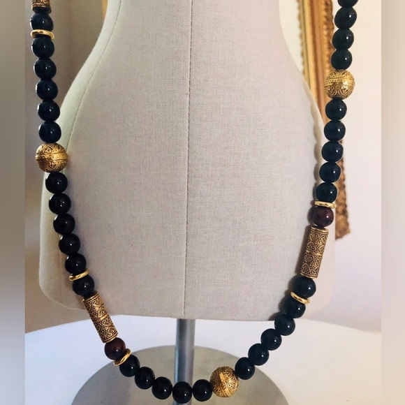 Beautiful 1928 Black Glass necklace - Picture 7 of 11